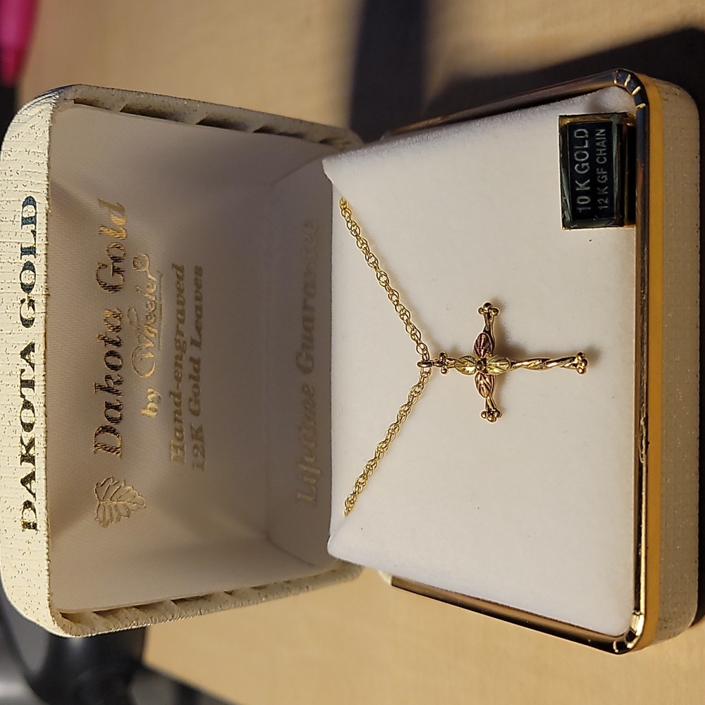 Dakota Gold 10k Gold cross Necklace